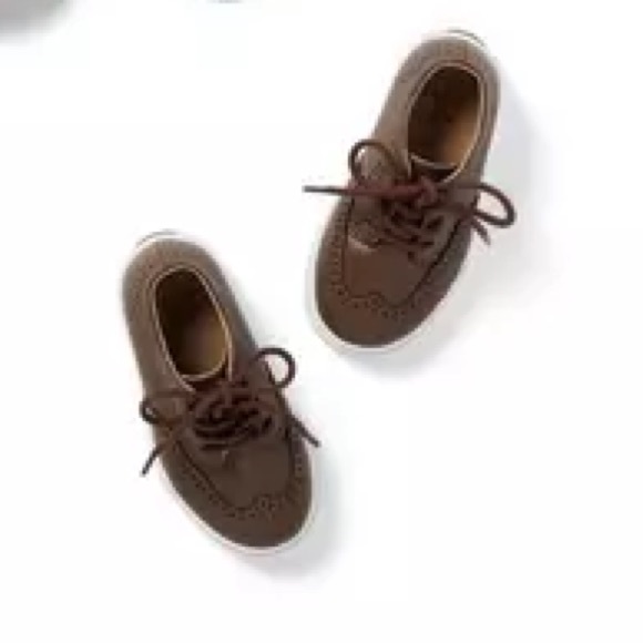 JANIE and JACK WINGTIP SNEAKER - Picture 2 of 12